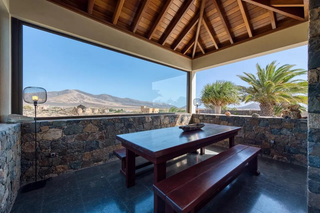 Homeforguest Oasis Villa With Swimming Pool In 4000M2 Garden Triquivijate