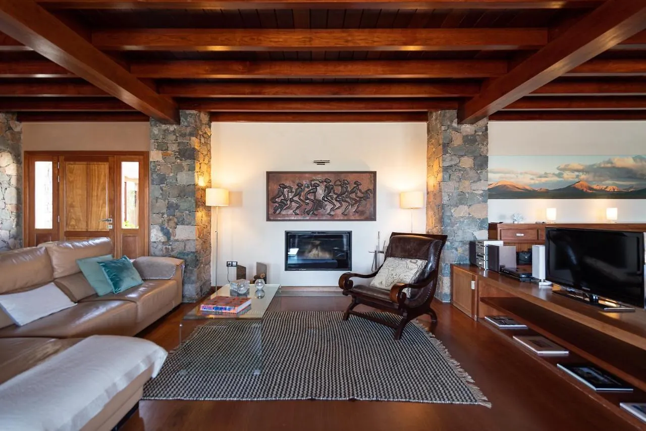 Homeforguest Oasis Villa With Swimming Pool In 4000M2 Garden Triquivijate 0*,
