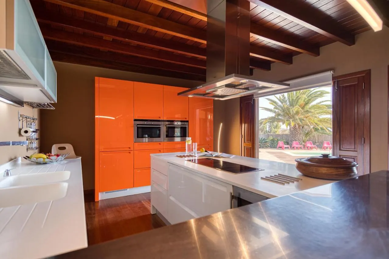 Homeforguest Oasis Villa With Swimming Pool In 4000M2 Garden Triquivijate