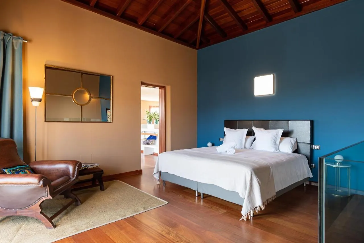 Homeforguest Oasis Villa With Swimming Pool In 4000M2 Garden Triquivijate 0*,  Spagna