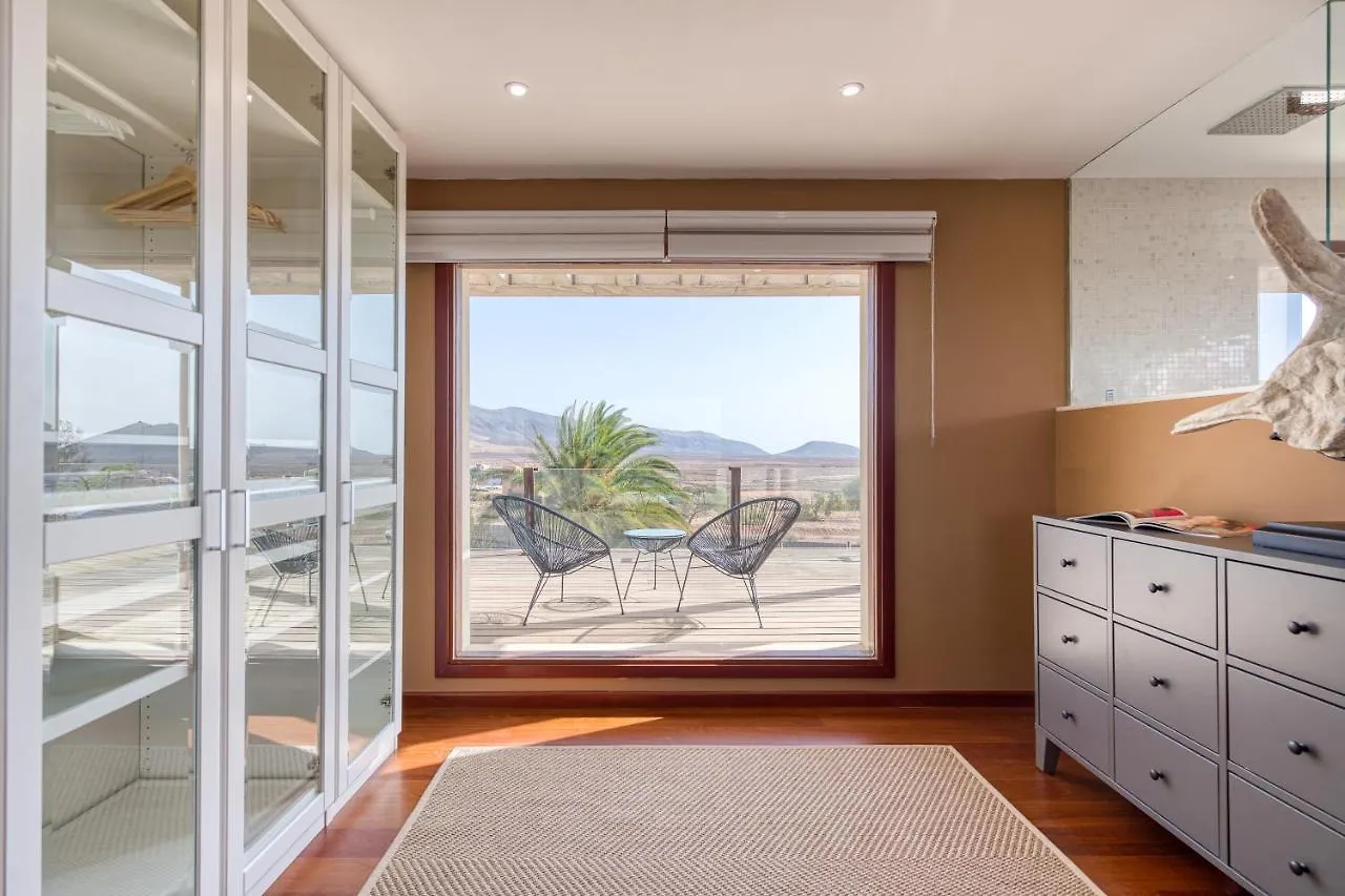 Homeforguest Oasis Villa With Swimming Pool In 4000M2 Garden Triquivijate Spain