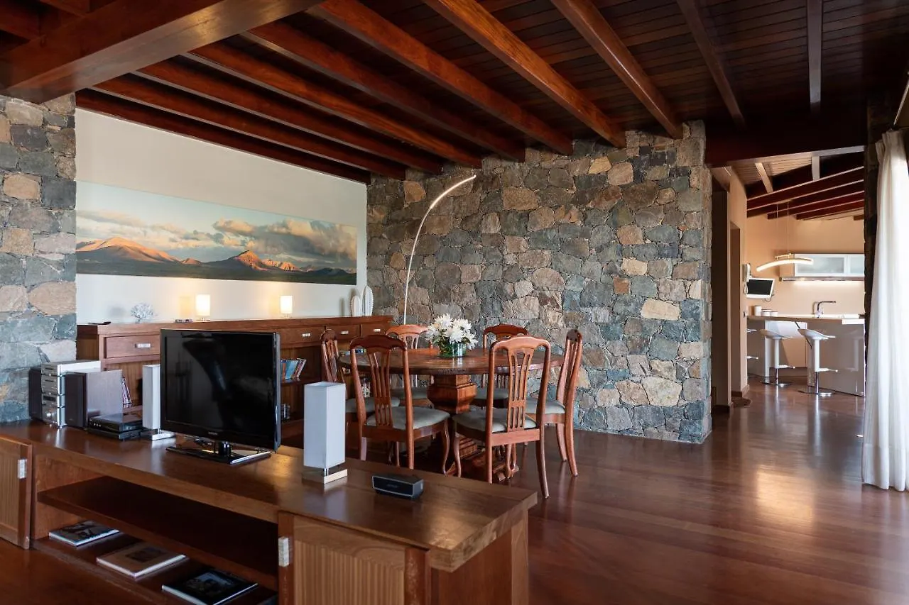 Homeforguest Oasis Villa With Swimming Pool In 4000M2 Garden Triquivijate Spain
