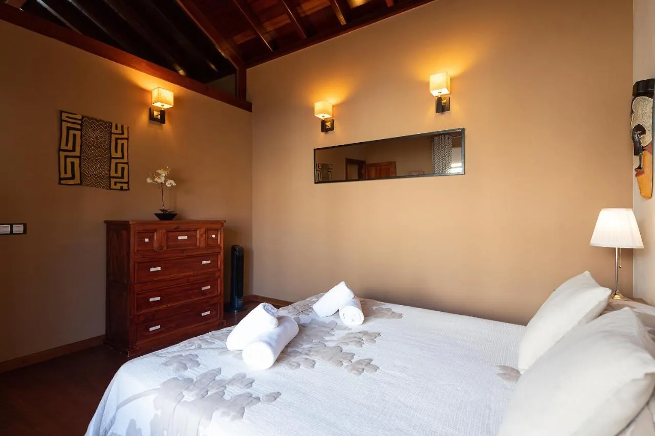 Homeforguest Oasis Villa With Swimming Pool In 4000M2 Garden Triquivijate